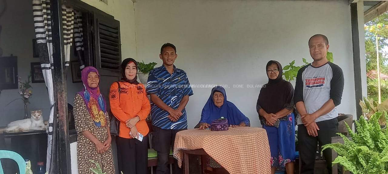 Angin Puting Beliung melanda sebuah rumah di kelurahan Tumbihe